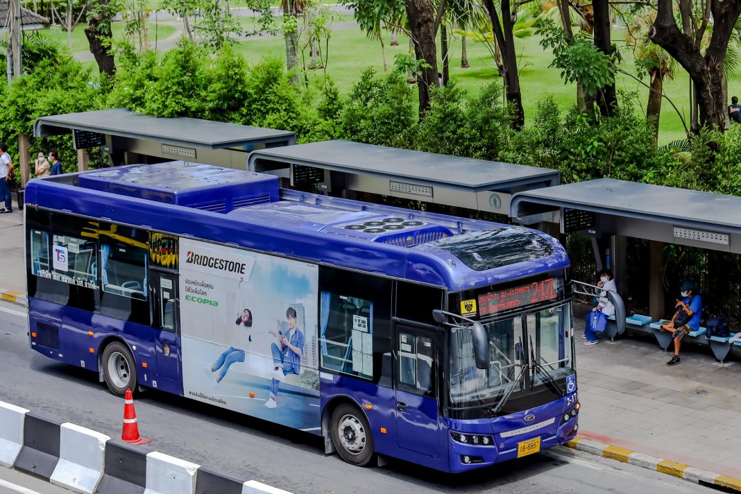 Bridgestone Provides Tires for Thai Smile Bus_s Electric Buses